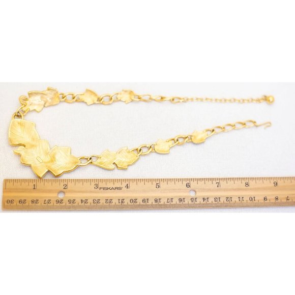 Vintage Gold and Black Bold Leaf Link Necklace 18 Inch by Trifari - AB1 - Picture 5 of 5